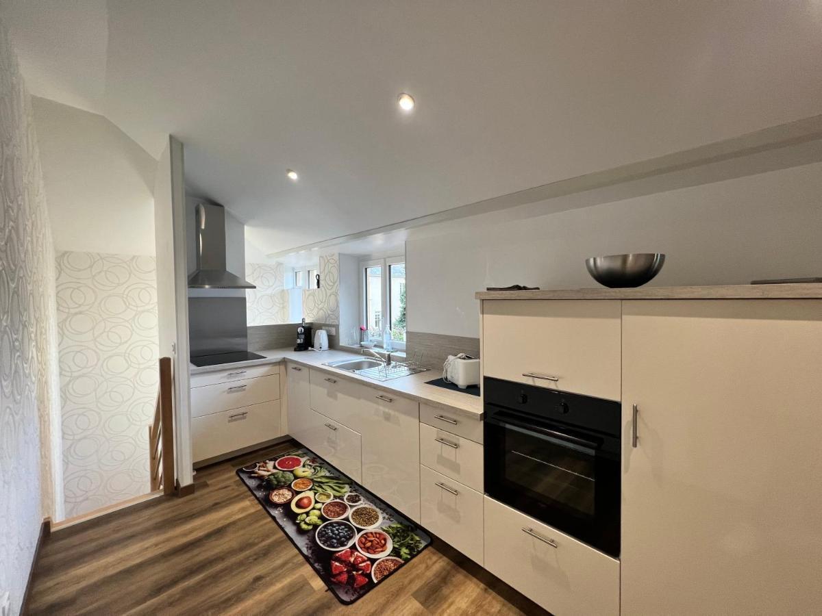 La Maison Du Gardien - Coeur De Ville - Parking Prive Gratuit Charleville-Mezieres Ngoại thất bức ảnh